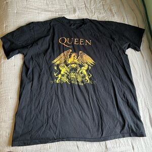 Queen band tee